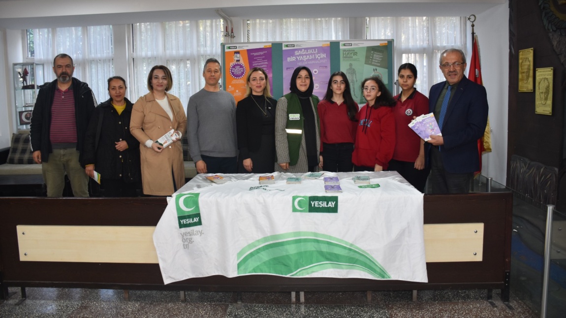Yeşilay, Kızılay ve Kan Bağışı Kulübü etkinliği